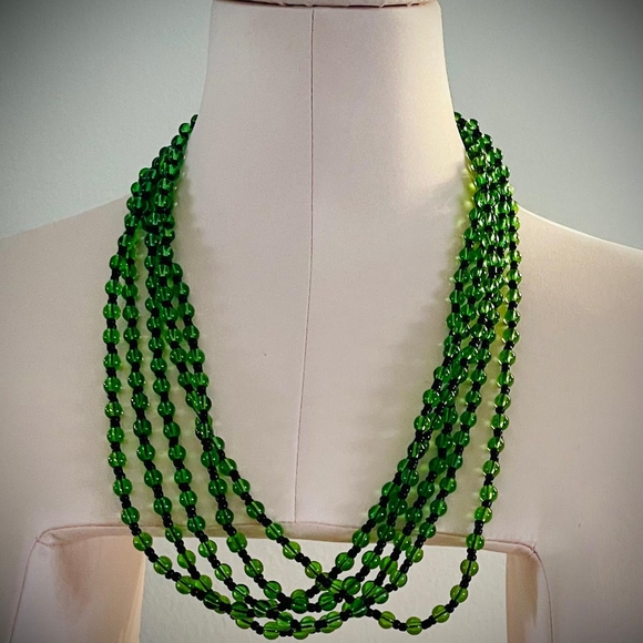 unbranded Jewelry - NEW, 5 Beaded Necklaces. Color: Emerald Green. Each Lenght: 25".